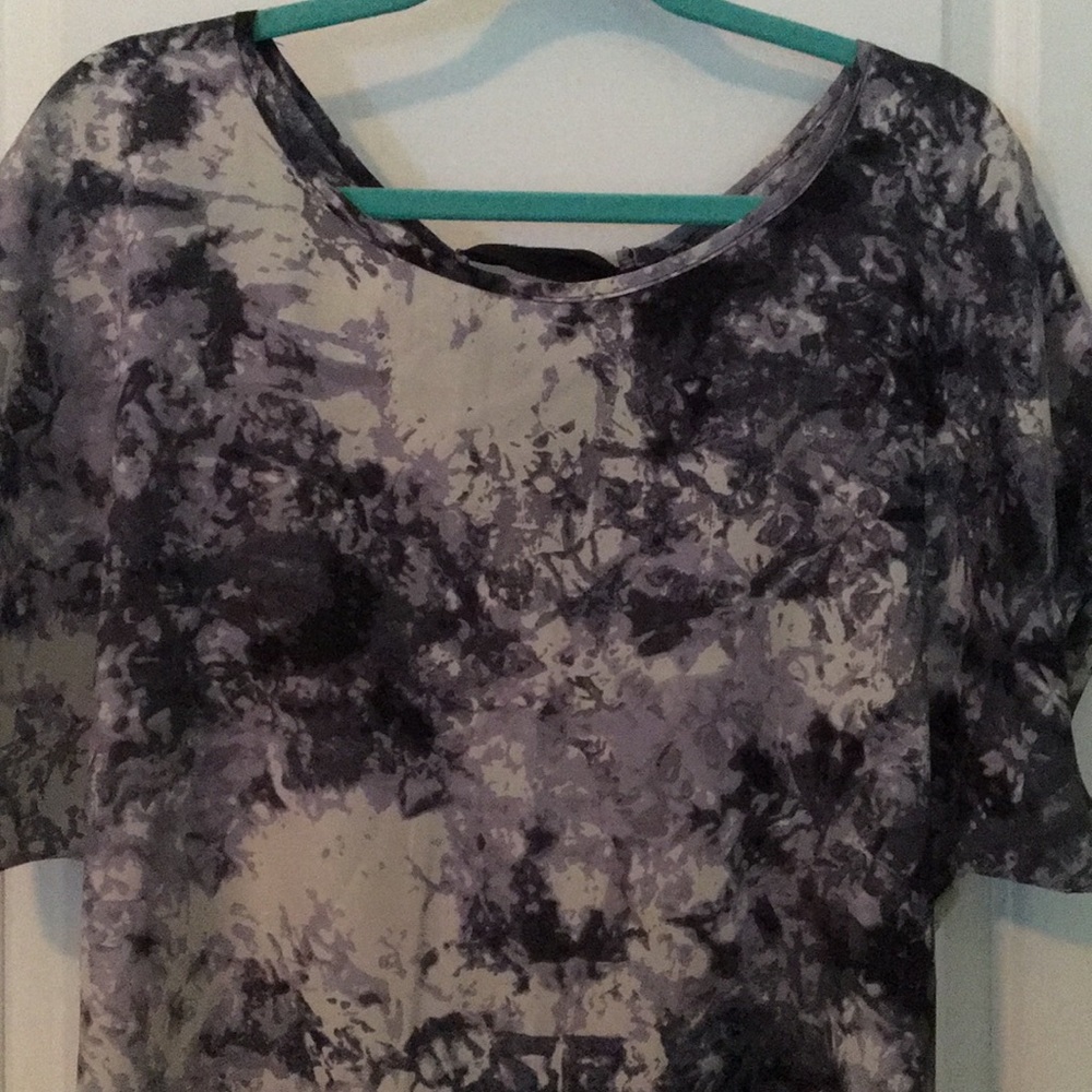 Pattern tie back blouse - Picture 2 of 4